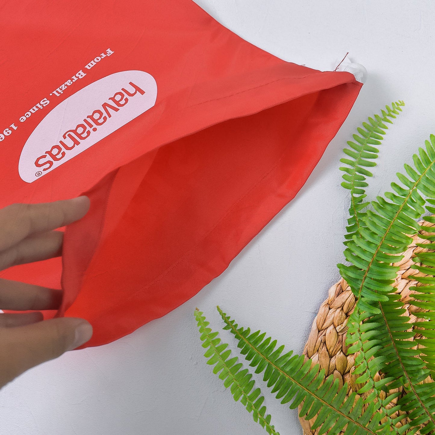 portable drawstring travel pouch
