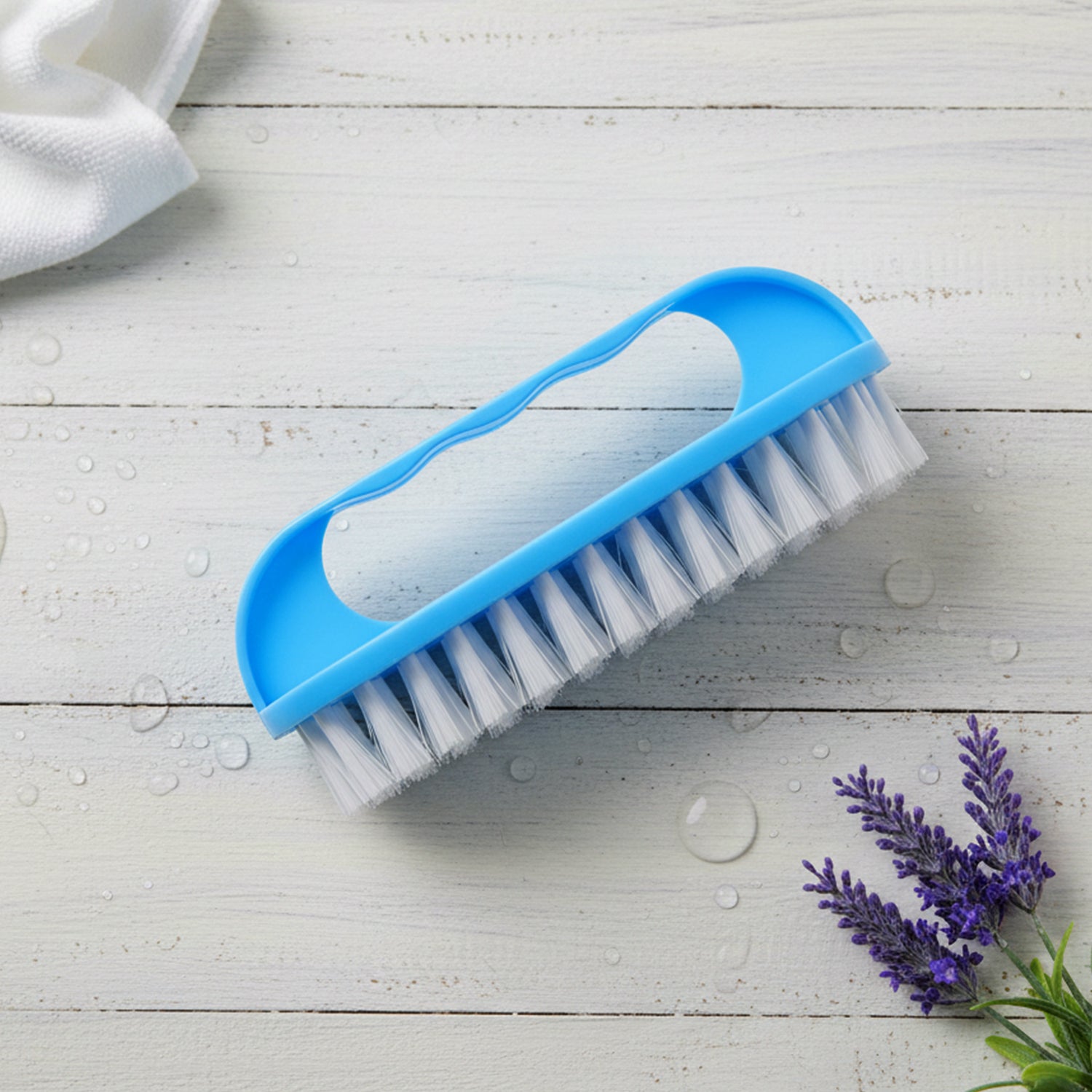 Easy grip cleaning scrubber brush