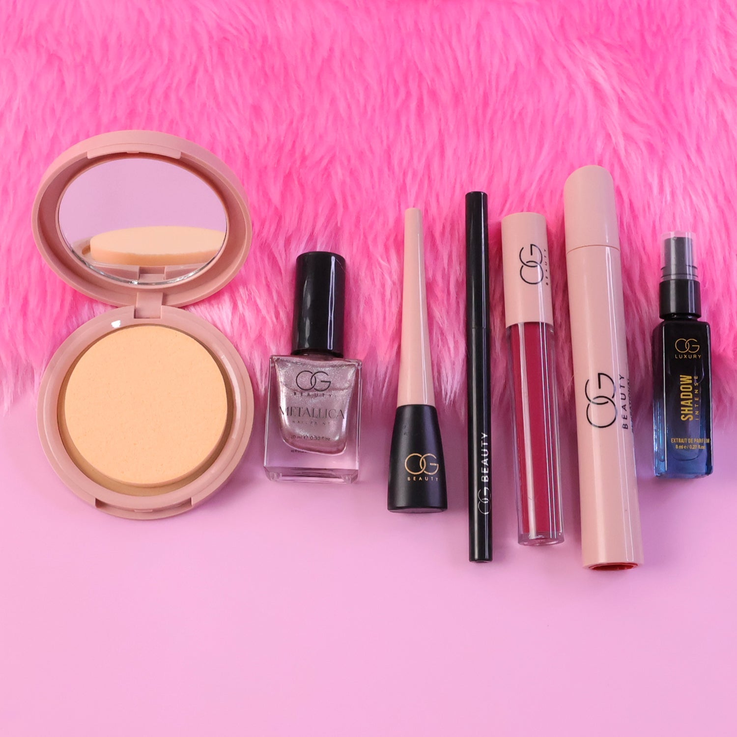 Travel friendly makeup kit