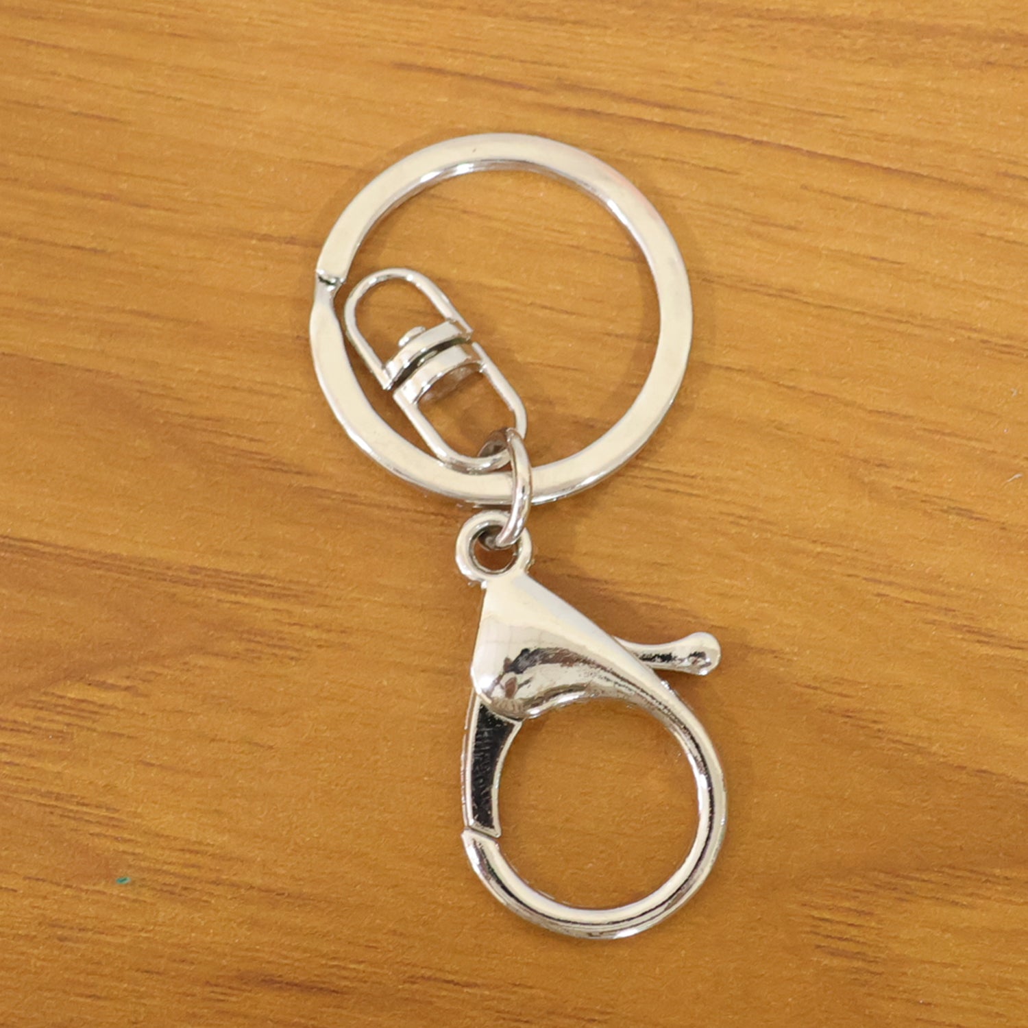  stylish metal keychain for everyday use
