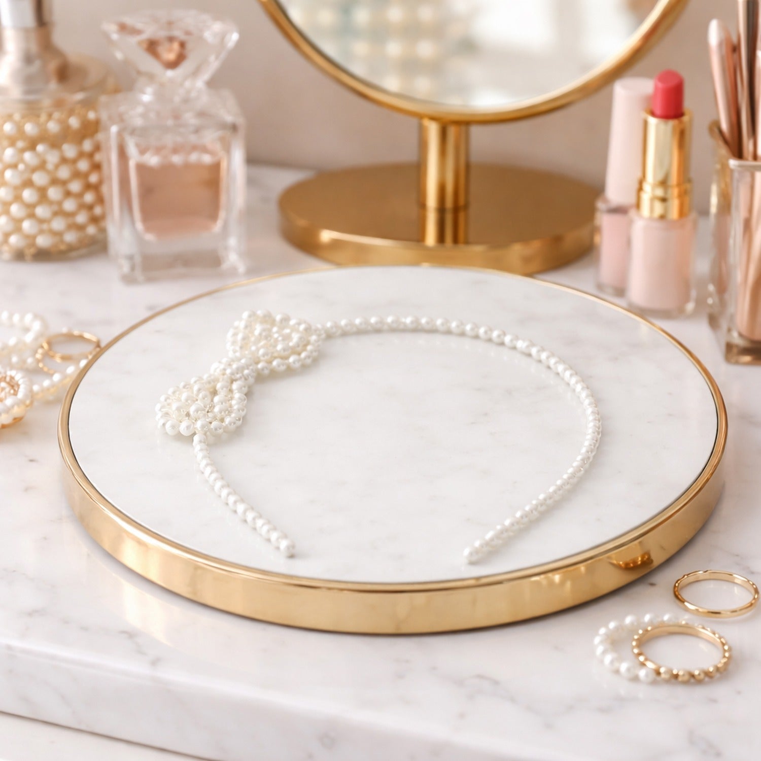 Decorative pearl headband for women
