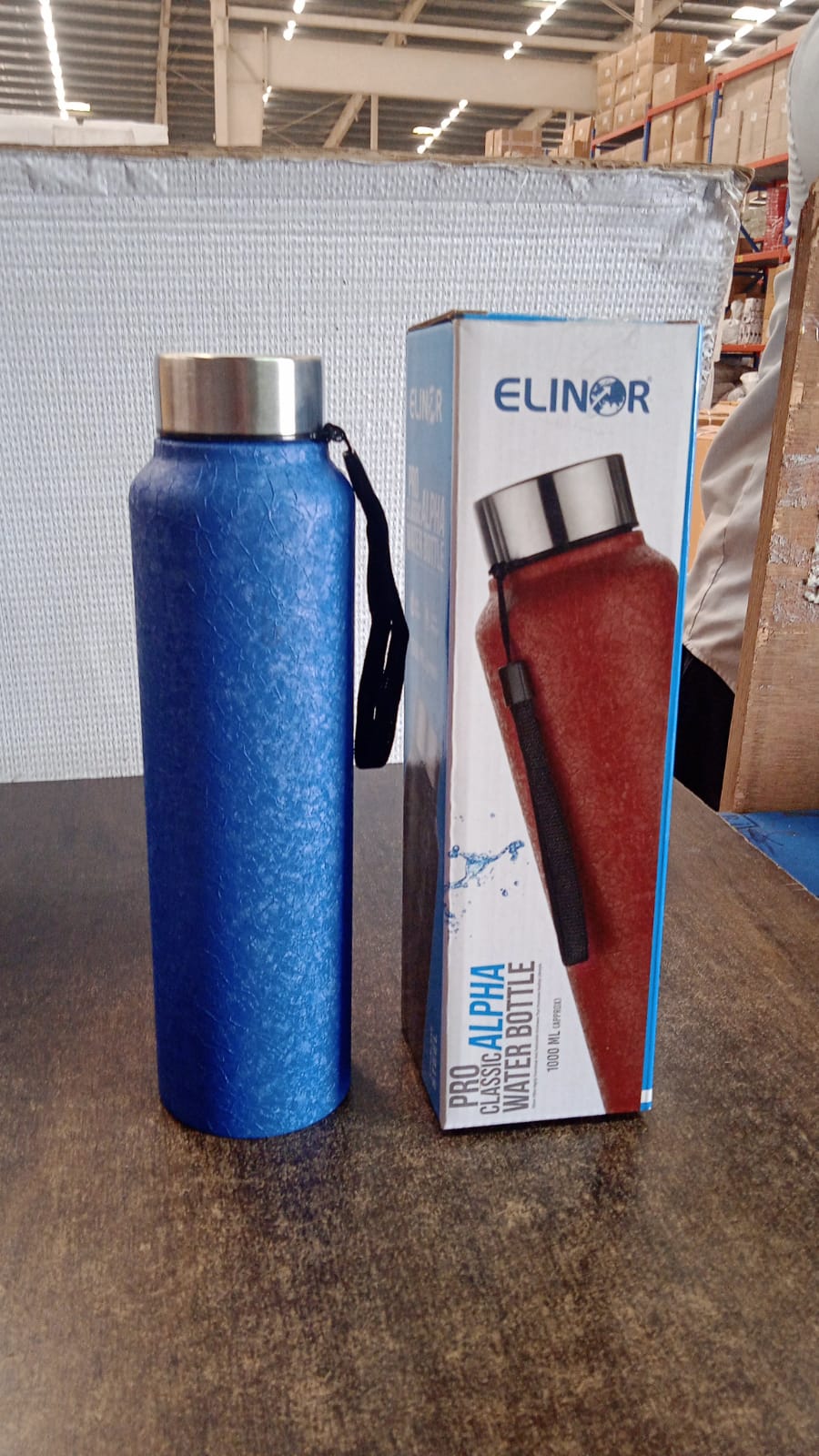 Stainless Steel Double Wall Vacuum-Insulated Drink Water Bottle (1000 ML / Mix Color)