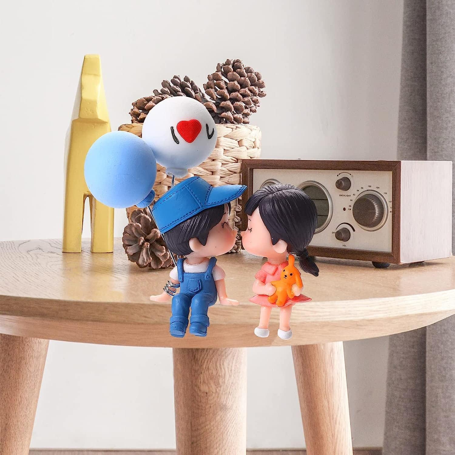 cute couple dashboard figurine