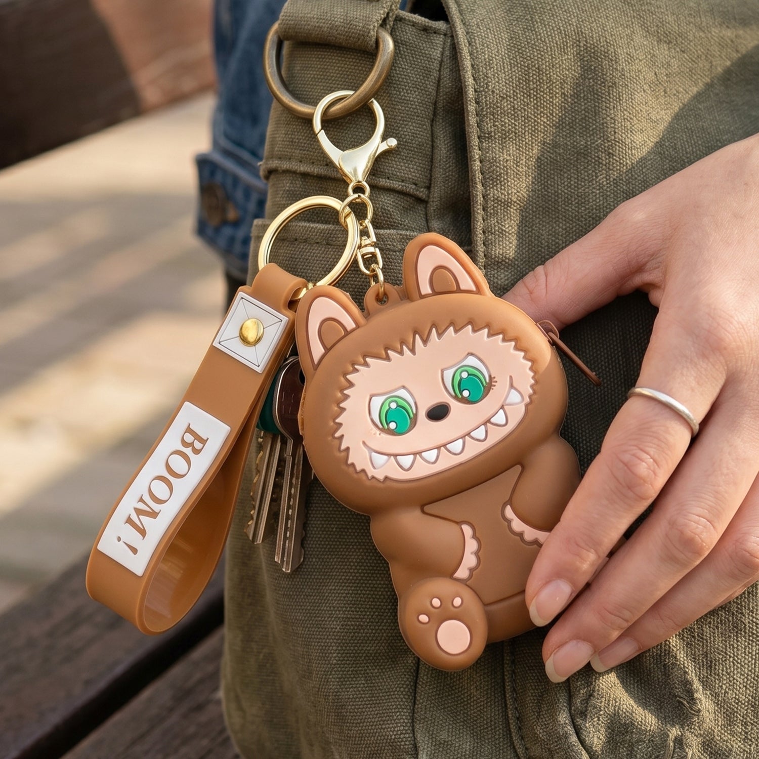 durable cartoon silicone pouch keychain travel use
