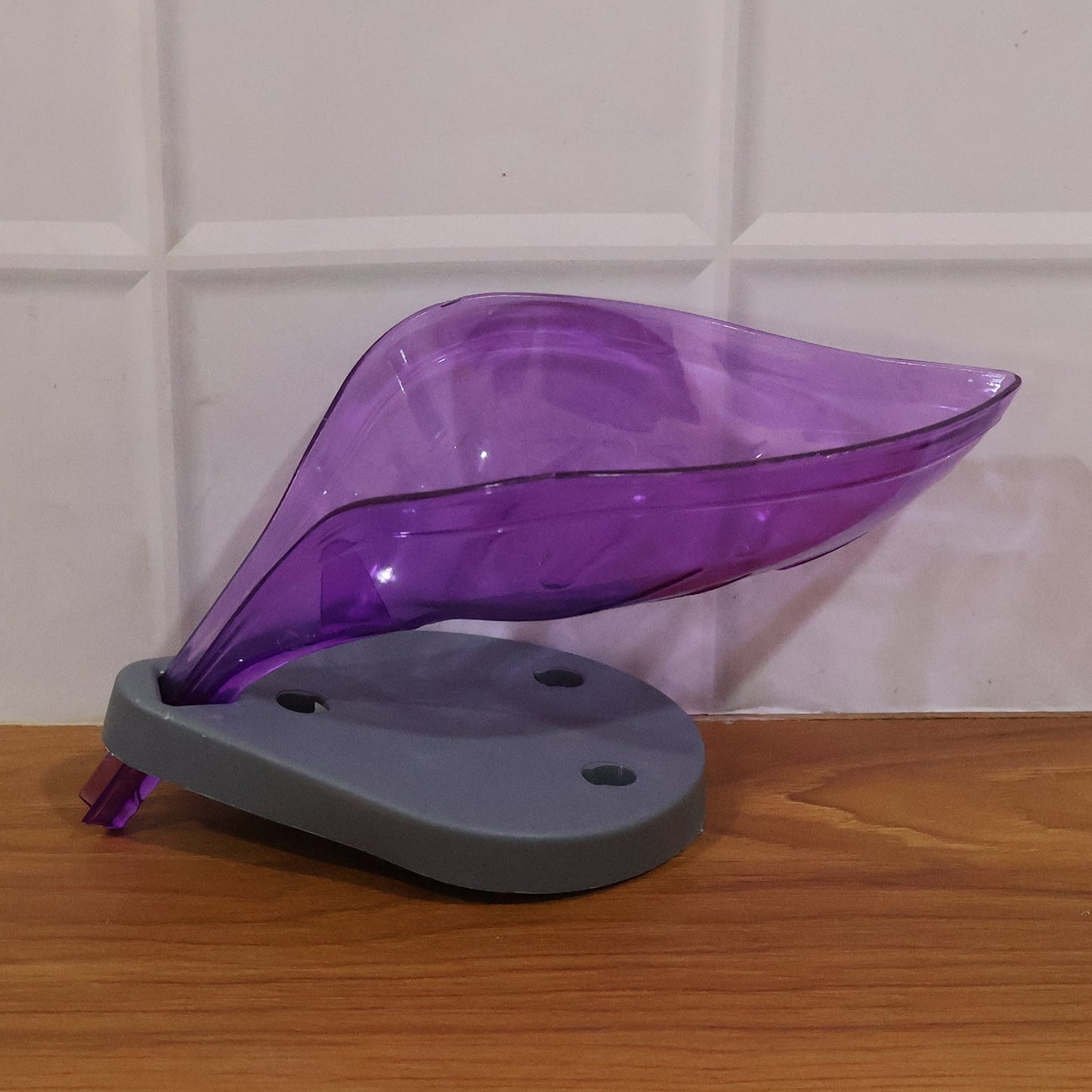 Leaf Shape Soap Tray Holder with Drain Design Bathroom Soap Stand Dish  (1 Pc)