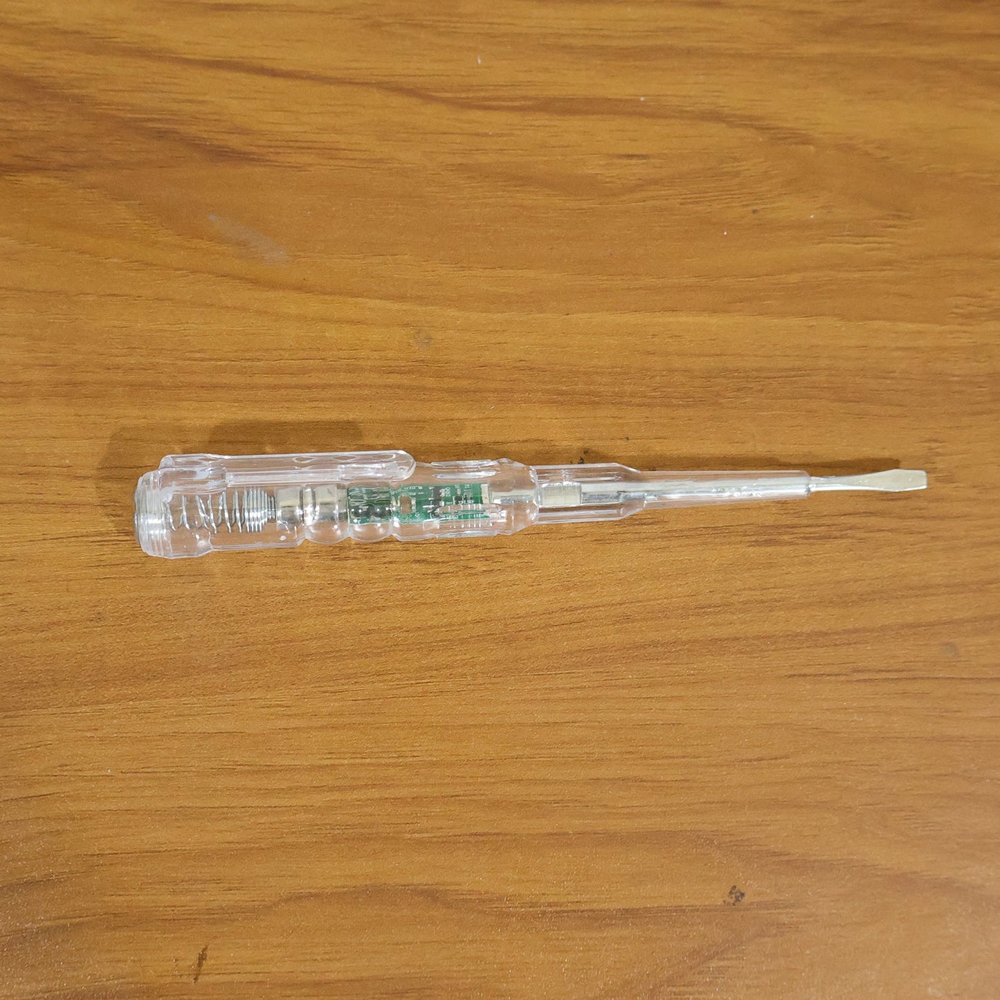 Electrical Detector Slotted Screwdriver With Small Batteries (1 Pc)