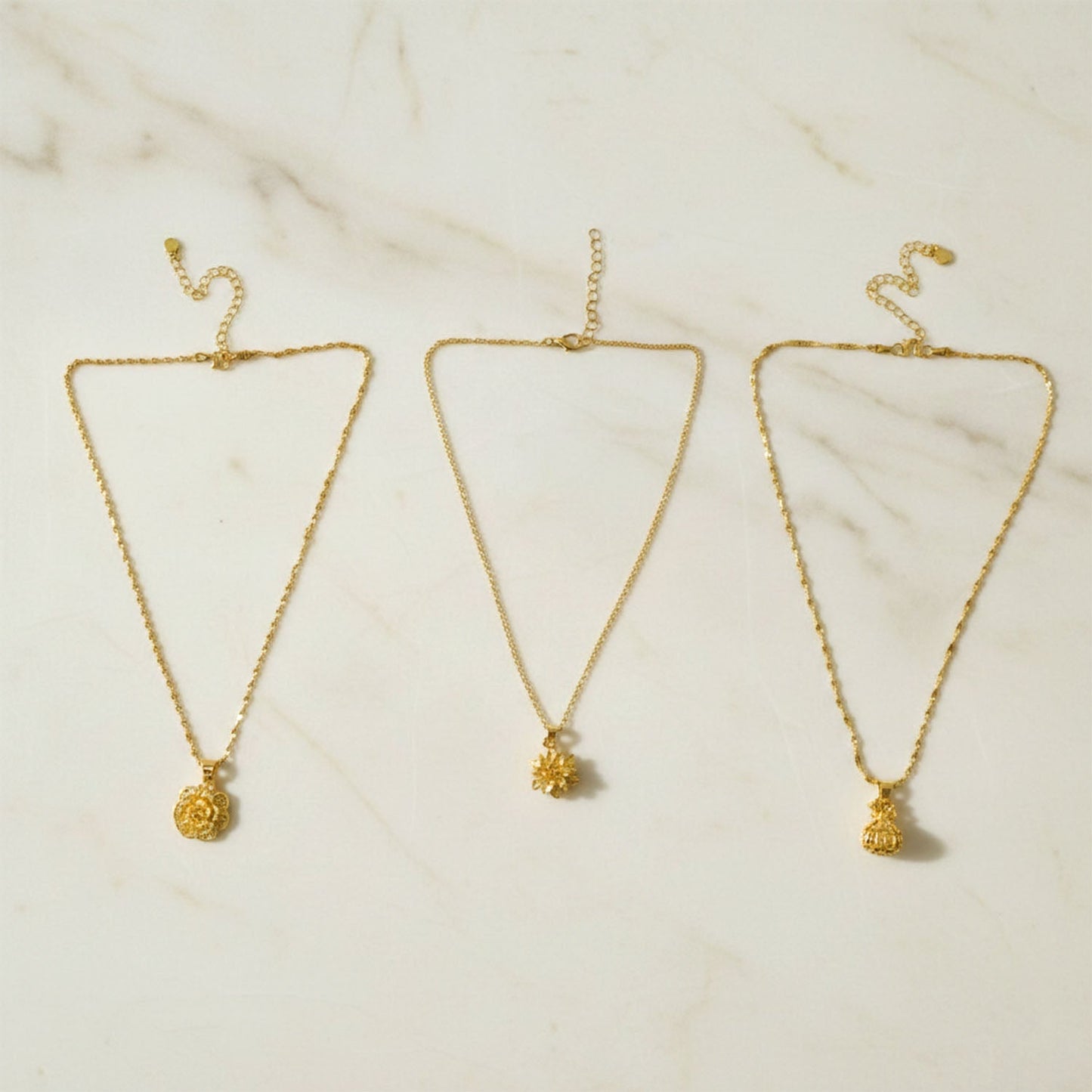 Stylish gold finish necklace accessory