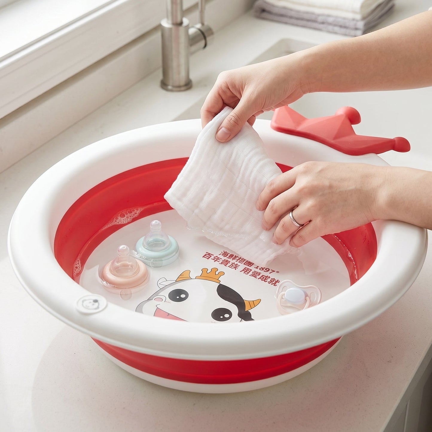 Baby Bathtub with Non-Slip Base – Safe and Comfortable Infant Bathtub