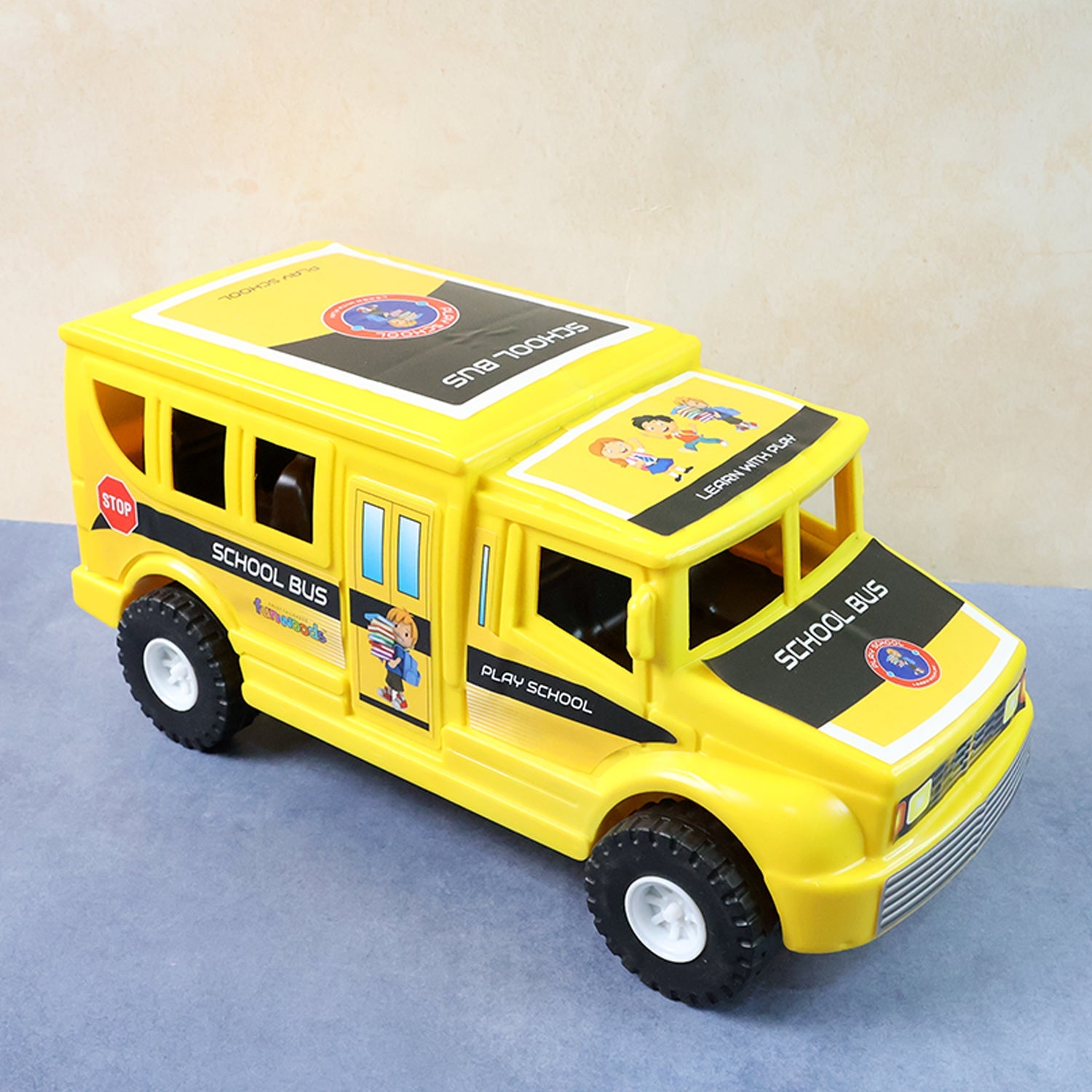 toy school bus model