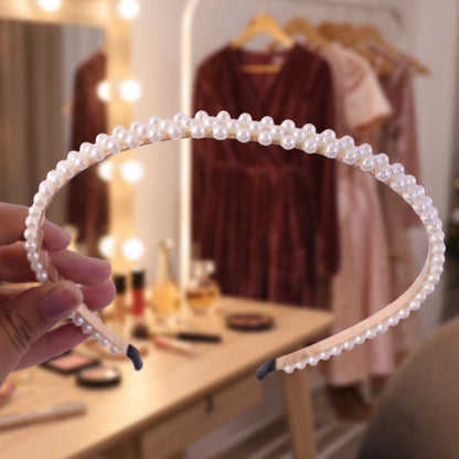 Premium Styling Pearl Embellished Stylish Hairband (1 Pc)