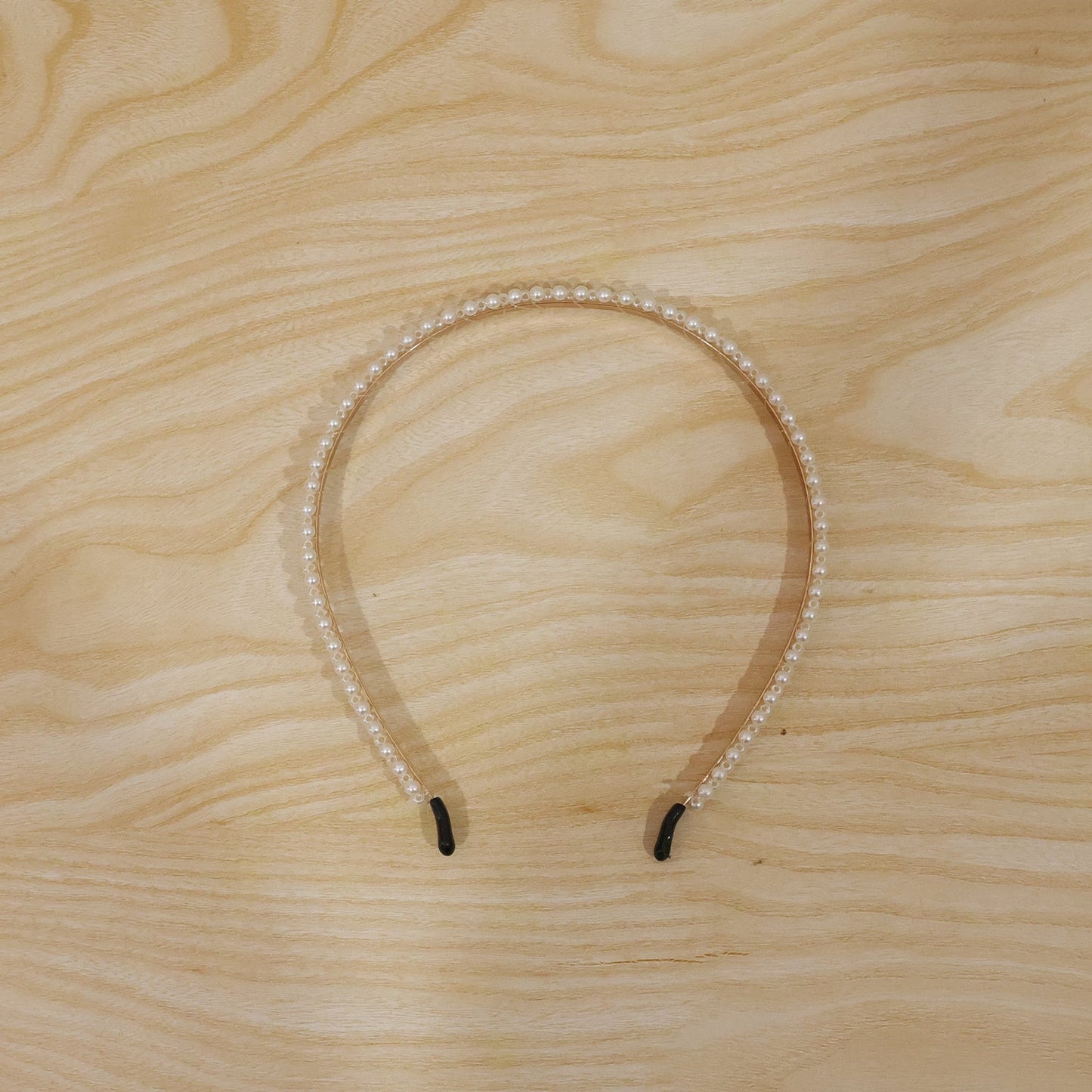 Premium Styling Pearl Embellished Stylish Hairband (1 Pc)
