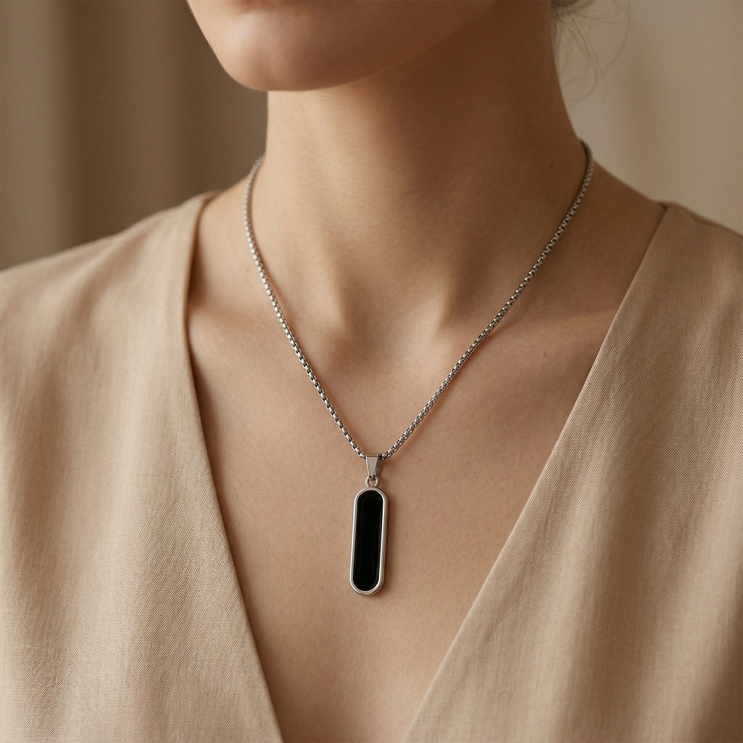decorative pendant necklace gift box