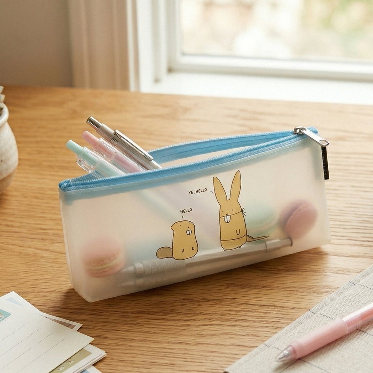 Cute Cartoon Transparent Pencil Pouch (1 Pc)
