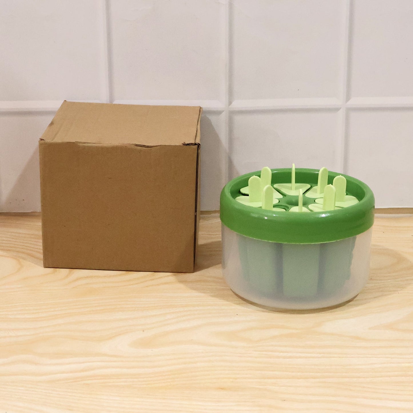 Popsicle Maker with Packaging Box